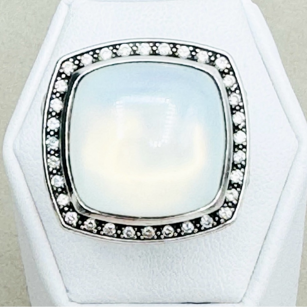 David Yurman Albion Moonlight Ice 17mm Moon
Quartz (Moonstone) Diamond Ring